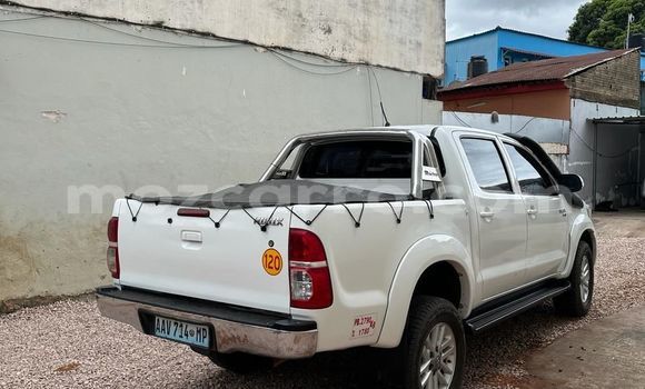 Buy Used Toyota Hilux White Car in Maputo in Maputo Buy Used Toyota Hilux White Car in Maputo in Maputo