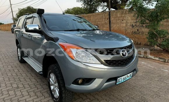 Nunua Ilio tumika Mazda BT-50 Fedha Gari ndani ya Maputo nchini Maputo