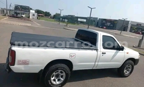 Tenga Tsaru Nissan Hardbody Chena Mota in Maputo in Maputo Tenga Tsaru Nissan Hardbody Chena Mota in Maputo in Maputo