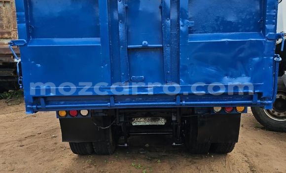 Buy New Mercedes‒Benz Truck Blue Truck in Maputo in Maputo Buy New Mercedes‒Benz Truck Blue Truck in Maputo in Maputo