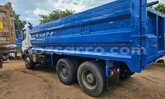 Buy New Mercedes‒Benz Truck Blue Truck in Maputo in Maputo Buy New Mercedes‒Benz Truck Blue Truck in Maputo in Maputo