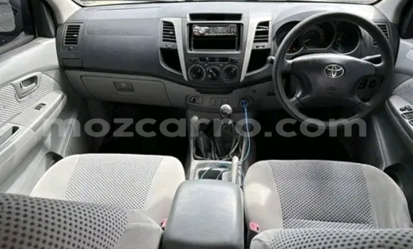Buy Used Toyota Hilux White Car in Maputo in Maputo Buy Used Toyota Hilux White Car in Maputo in Maputo