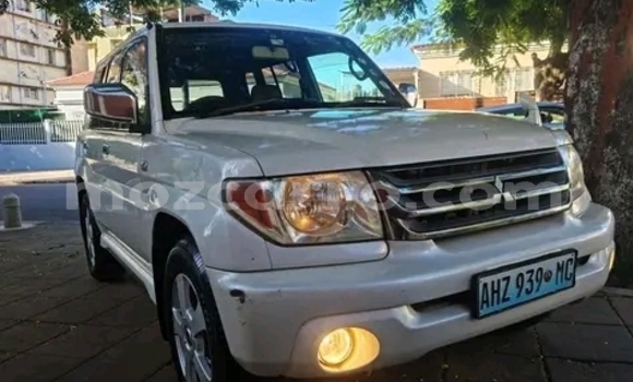 Tenga Tsaru Mitsubishi Pajero iO Chena Mota in Maputo in Maputo Tenga Tsaru Mitsubishi Pajero iO Chena Mota in Maputo in Maputo