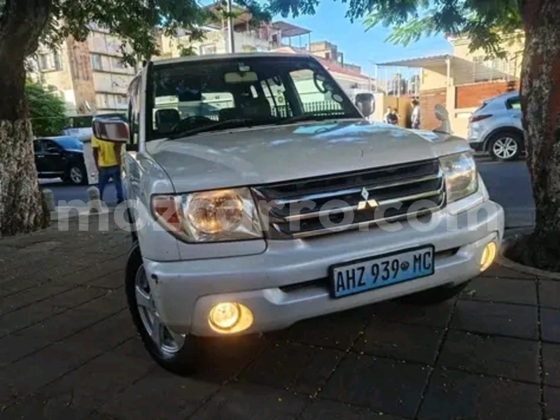 Big with watermark mitsubishi pajero io maputo maputo 20667