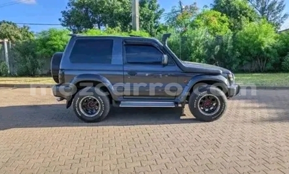 Comprar Usado Mitsubishi Pajero Preto Carro em Maputo em Maputo