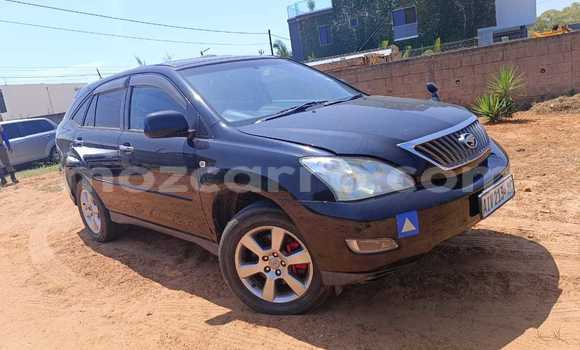 Buy Used Toyota Harrier Black Car in Maputo in Maputo