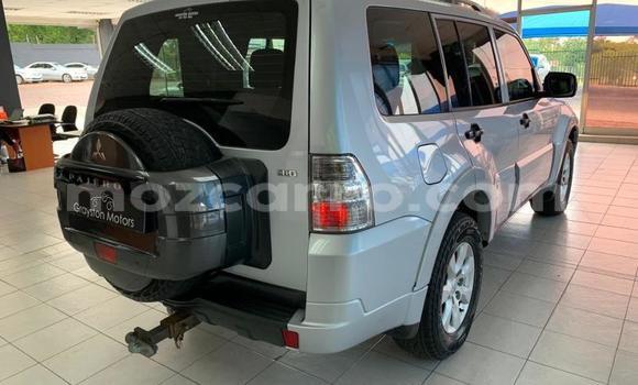 Comprar Usado Mitsubishi Pajero Prata Carro em Maputo em Maputo Comprar Usado Mitsubishi Pajero Prata Carro em Maputo em Maputo