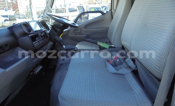 Comprar Usado Toyota Dyna Branco Carro em Maputo em Maputo Comprar Usado Toyota Dyna Branco Carro em Maputo em Maputo