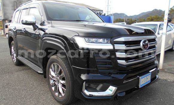 Nunua Ilio tumika Toyota Land Cruiser Nyeusi Gari ndani ya Maputo nchini Maputo