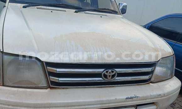 Nunua Ilio tumika Toyota Land Cruiser Nyeupe Gari ndani ya Maputo nchini Maputo Nunua Ilio tumika Toyota Land Cruiser Nyeupe Gari ndani ya Maputo nchini Maputo