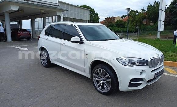 Buy Used BMW X5 White Car in Maputo in Maputo