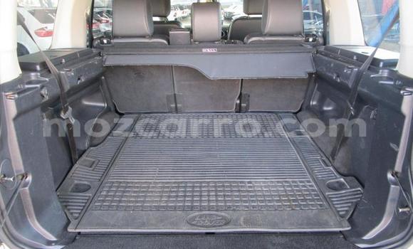 Nunua Ilio tumika Land Rover Discovery Nyeupe Gari ndani ya Maputo nchini Maputo Nunua Ilio tumika Land Rover Discovery Nyeupe Gari ndani ya Maputo nchini Maputo