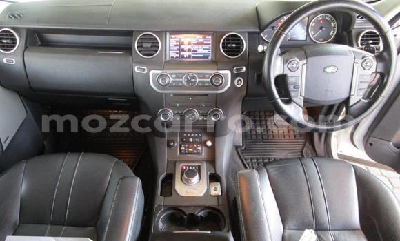 Nunua Ilio tumika Land Rover Discovery Nyeupe Gari ndani ya Maputo nchini Maputo Nunua Ilio tumika Land Rover Discovery Nyeupe Gari ndani ya Maputo nchini Maputo