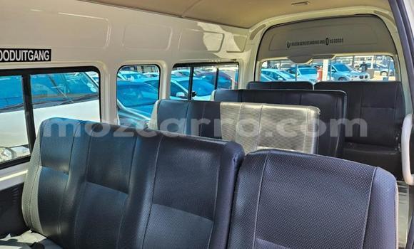 Buy Used Toyota Hiace White Car in Maputo in Maputo Buy Used Toyota Hiace White Car in Maputo in Maputo