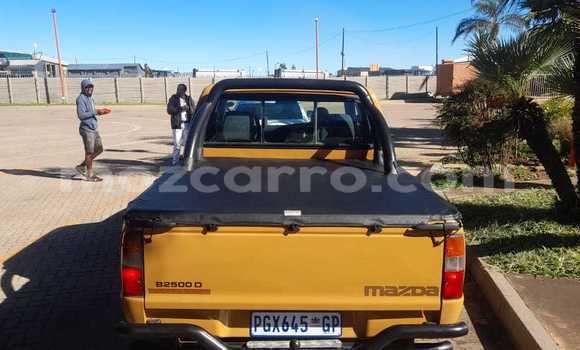 Tenga Tsaru Mazda 121 Zvimwe Mota in Maputo in Maputo Tenga Tsaru Mazda 121 Zvimwe Mota in Maputo in Maputo