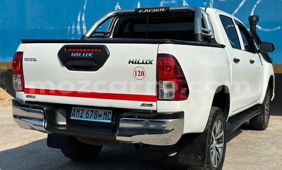 Comprar Usado Toyota Hilux Branco Carro em Maputo em Maputo Comprar Usado Toyota Hilux Branco Carro em Maputo em Maputo