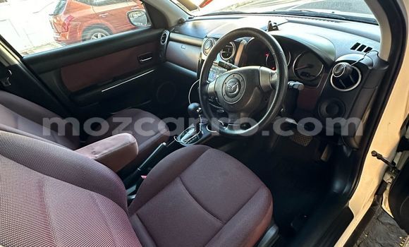 Comprar Usado Mazda Verisa Branco Carro em Maputo em Maputo Comprar Usado Mazda Verisa Branco Carro em Maputo em Maputo
