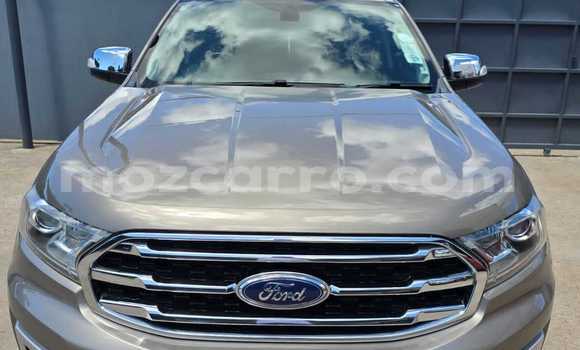 Nunua Ilio tumika Ford Everest Brown Gari ndani ya Maputo nchini Maputo