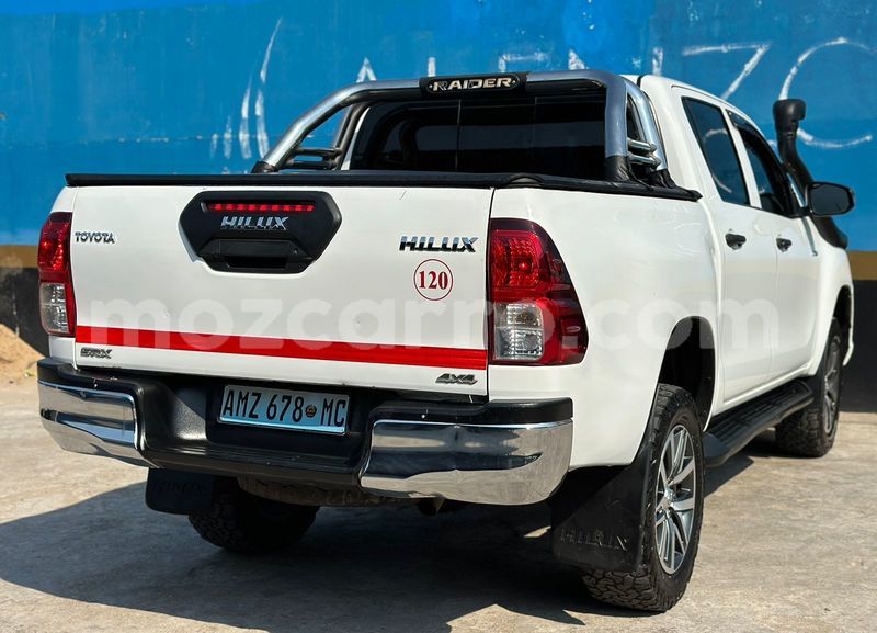 Big with watermark toyota hiluxe revo maputo maputo 20714