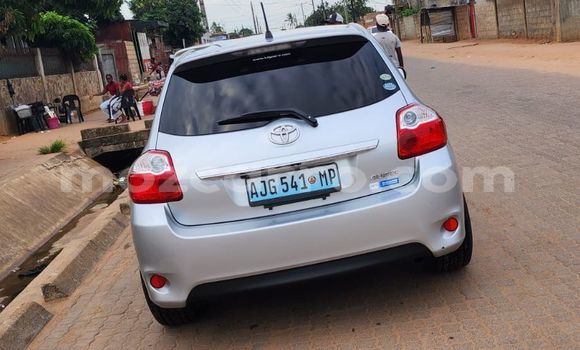 Comprar Novo Toyota Auris Prata Carro em Maputo em Maputo Comprar Novo Toyota Auris Prata Carro em Maputo em Maputo