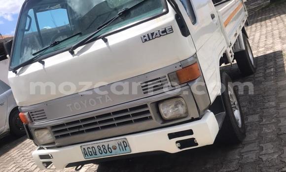Nunua Ilio tumika Toyota Dyna Nyeupe Lori ndani ya Maputo nchini Maputo Nunua Ilio tumika Toyota Dyna Nyeupe Lori ndani ya Maputo nchini Maputo