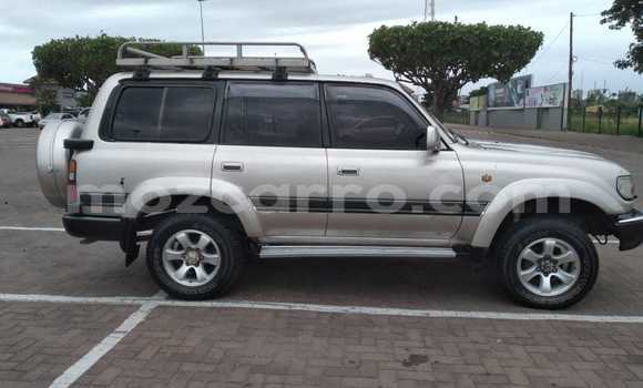 Nunua Ilio tumika Toyota Land Cruiser Nyingine Gari ndani ya Maputo nchini Maputo Nunua Ilio tumika Toyota Land Cruiser Nyingine Gari ndani ya Maputo nchini Maputo