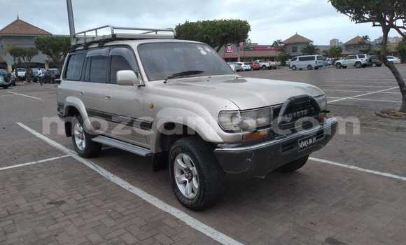 Nunua Ilio tumika Toyota Land Cruiser Nyingine Gari ndani ya Maputo nchini Maputo Nunua Ilio tumika Toyota Land Cruiser Nyingine Gari ndani ya Maputo nchini Maputo