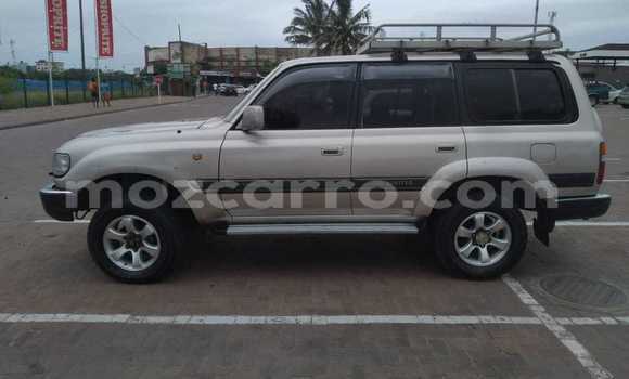 Nunua Ilio tumika Toyota Land Cruiser Nyingine Gari ndani ya Maputo nchini Maputo Nunua Ilio tumika Toyota Land Cruiser Nyingine Gari ndani ya Maputo nchini Maputo