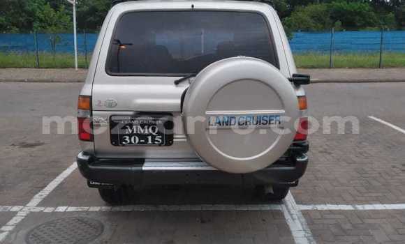 Nunua Ilio tumika Toyota Land Cruiser Nyingine Gari ndani ya Maputo nchini Maputo Nunua Ilio tumika Toyota Land Cruiser Nyingine Gari ndani ya Maputo nchini Maputo