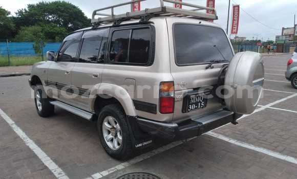 Nunua Ilio tumika Toyota Land Cruiser Nyingine Gari ndani ya Maputo nchini Maputo Nunua Ilio tumika Toyota Land Cruiser Nyingine Gari ndani ya Maputo nchini Maputo