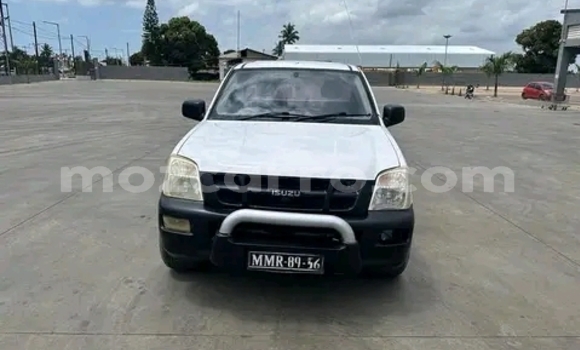 Tenga Tsaru Isuzu KB Chena Mota in Maputo in Maputo Tenga Tsaru Isuzu KB Chena Mota in Maputo in Maputo