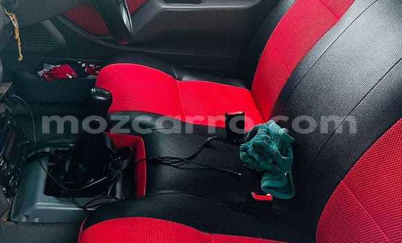 Comprar Usado Isuzu KB Branco Carro em Maputo em Maputo Comprar Usado Isuzu KB Branco Carro em Maputo em Maputo