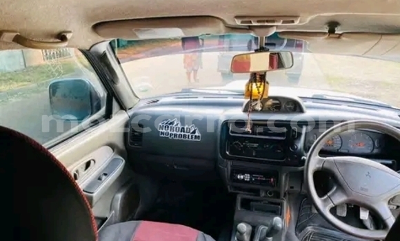 Buy Used Mitsubishi Colt White Car in Maputo in Maputo Buy Used Mitsubishi Colt White Car in Maputo in Maputo