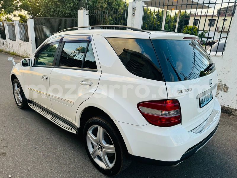 Big with watermark mercedes viano maputo maputo 20773