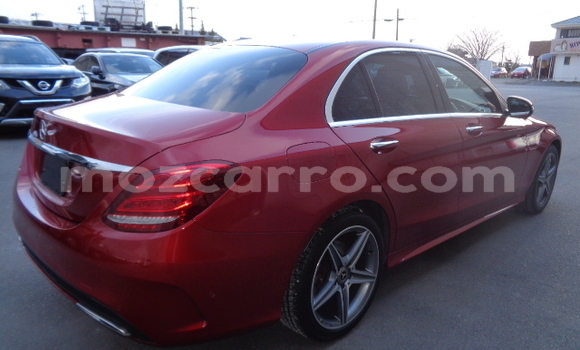 Comprar Usado Mercedes‒Benz C-Class Vermelho Carro em Maputo em Maputo Comprar Usado Mercedes‒Benz C-Class Vermelho Carro em Maputo em Maputo