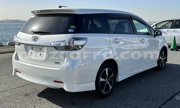 Nunua Ilio tumika Toyota Wish Nyeupe Gari ndani ya Maputo nchini Maputo Nunua Ilio tumika Toyota Wish Nyeupe Gari ndani ya Maputo nchini Maputo