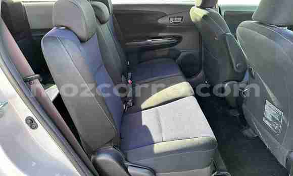 Nunua Ilio tumika Toyota Wish Nyeupe Gari ndani ya Maputo nchini Maputo Nunua Ilio tumika Toyota Wish Nyeupe Gari ndani ya Maputo nchini Maputo