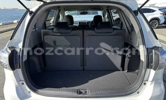 Nunua Ilio tumika Toyota Wish Nyeupe Gari ndani ya Maputo nchini Maputo Nunua Ilio tumika Toyota Wish Nyeupe Gari ndani ya Maputo nchini Maputo