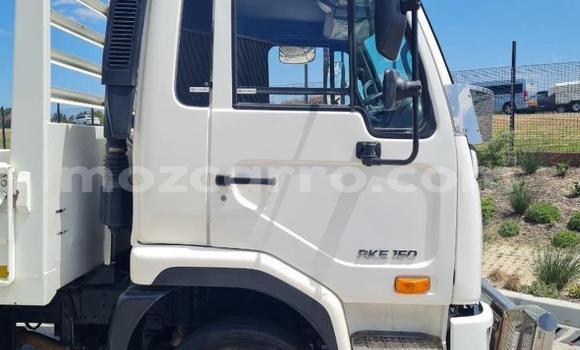 Comprar Usado Nissan UD Branco Caminhão em Maputo em Maputo Comprar Usado Nissan UD Branco Caminhão em Maputo em Maputo