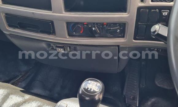 Comprar Usado Nissan UD Branco Caminhão em Maputo em Maputo Comprar Usado Nissan UD Branco Caminhão em Maputo em Maputo