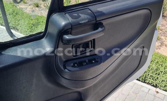 Comprar Usado Nissan UD Branco Caminhão em Maputo em Maputo Comprar Usado Nissan UD Branco Caminhão em Maputo em Maputo