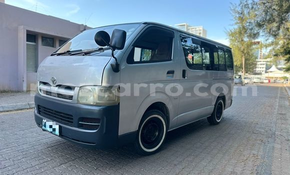 Comprar Usado Toyota Hiace Prata Carro em Maputo em Maputo Comprar Usado Toyota Hiace Prata Carro em Maputo em Maputo