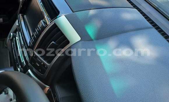 Comprar Usado Toyota Land Cruiser Vermelho Carro em Beira em Sofala Comprar Usado Toyota Land Cruiser Vermelho Carro em Beira em Sofala