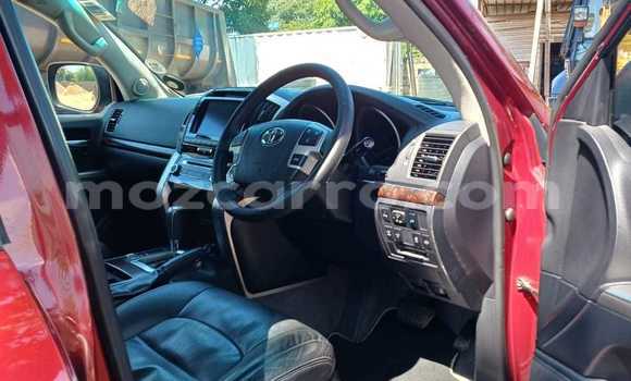 Comprar Usado Toyota Land Cruiser Vermelho Carro em Beira em Sofala Comprar Usado Toyota Land Cruiser Vermelho Carro em Beira em Sofala