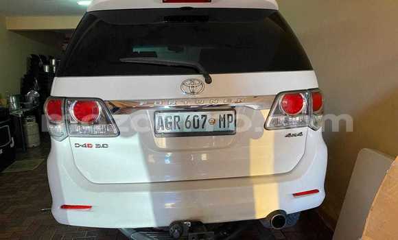 Tenga Tsaru Toyota Fortuner Chena Mota in Beira in Sofala Tenga Tsaru Toyota Fortuner Chena Mota in Beira in Sofala