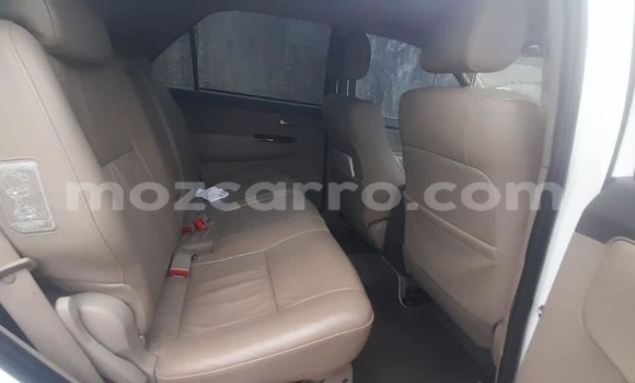 Buy Used Toyota Fortuner White Car in Beira in Sofala Buy Used Toyota Fortuner White Car in Beira in Sofala