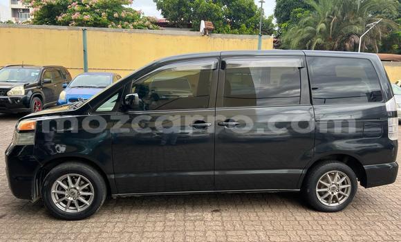 Comprar Usado Toyota Voxy Preto Carro em Maputo em Maputo Comprar Usado Toyota Voxy Preto Carro em Maputo em Maputo
