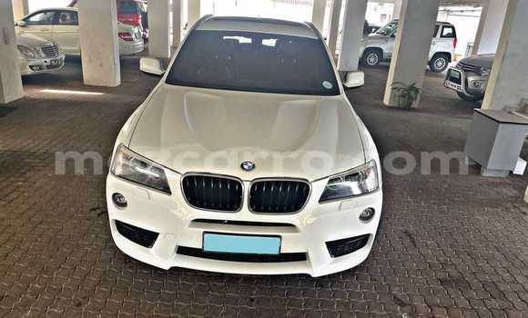 Comprar Usado BMW X3 Branco Carro em Beira em Sofala