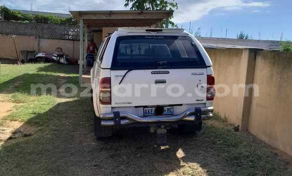Buy Used Toyota Hilux White Car in Beira in Sofala Buy Used Toyota Hilux White Car in Beira in Sofala