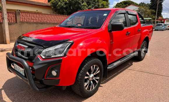 Comprar Usado Isuzu D-MAX Vermelho Carro em Beira em Sofala Comprar Usado Isuzu D-MAX Vermelho Carro em Beira em Sofala